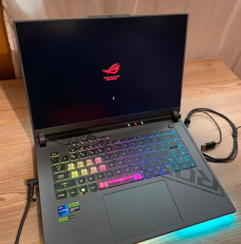 ASUS ROG Strix G16 G614JV-AS74 16-Inch Gaming Laptop