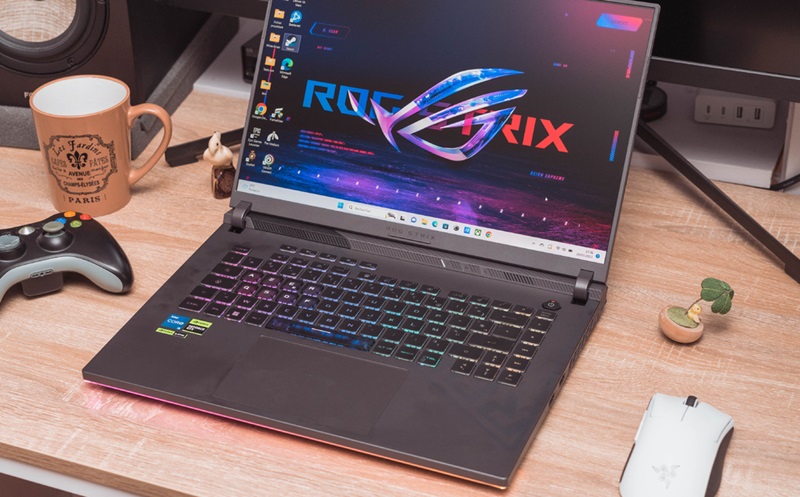 ASUS ROG Strix G16 G614JIR-XS96 16-Inch Gaming Laptop