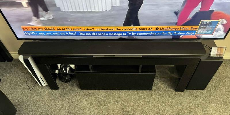 LG SG10TY 3.1-Channel Sound Bar  