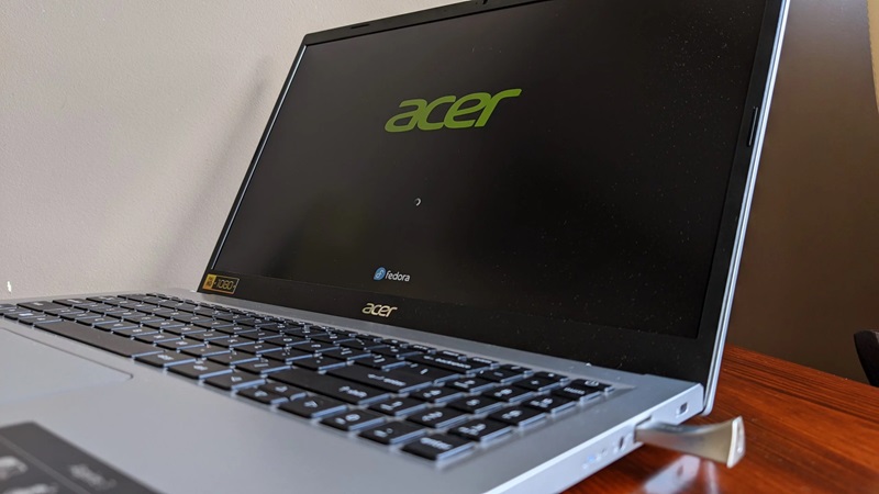 Acer Aspire 3 A315-24PT-R0UX 15.6-Inch Laptop